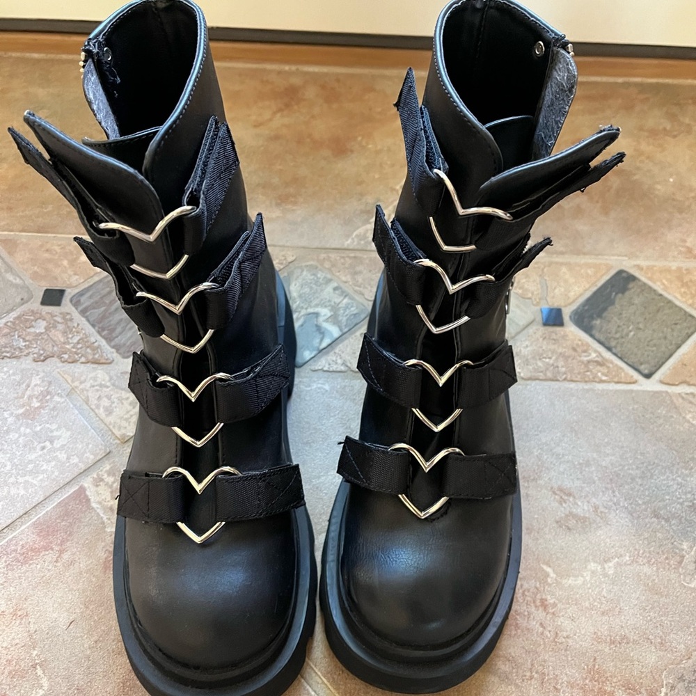 Demonia heart Black Women's Boots